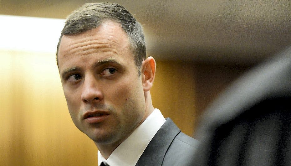 I dag får Oscar Bladerunner Pistorius sin dom at vide - kendes han skyldig i overlagt mord, kan han se frem til at skulle tilbringe 25 år bag lås og slå