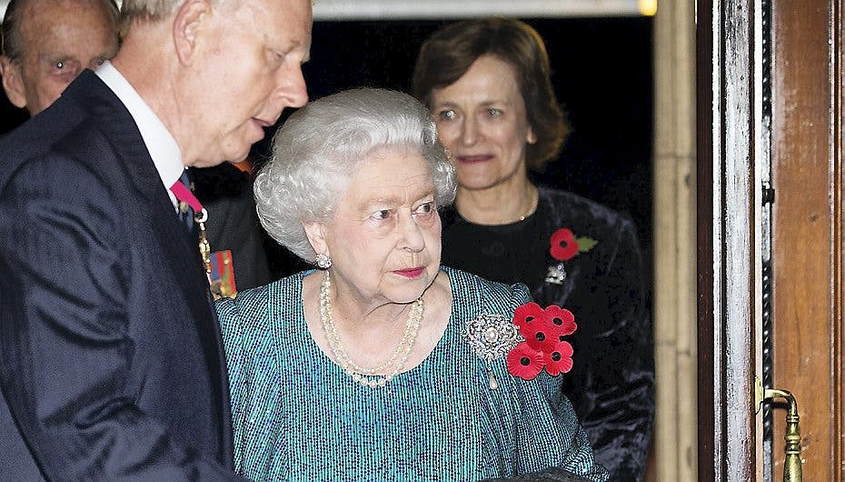 Dronning Elizabeth udførte sine pligter på mindedagen, som hun plejer