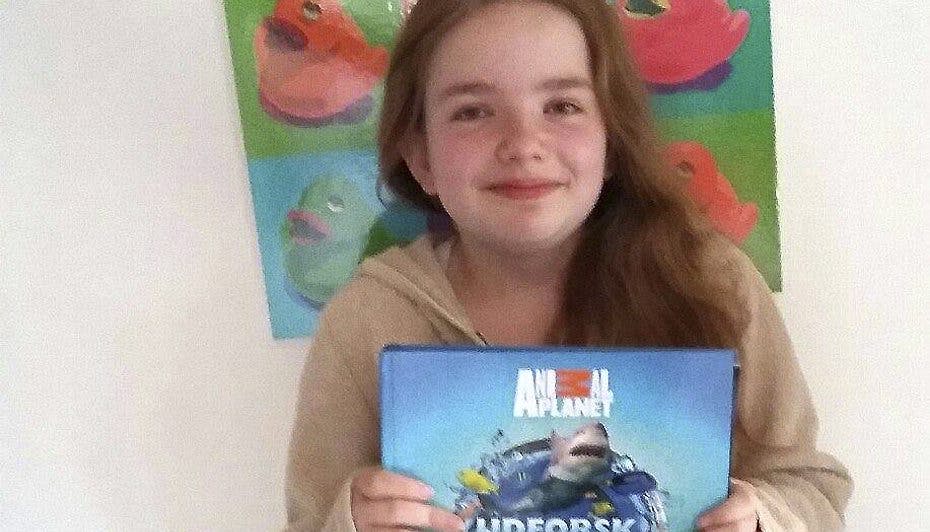 11-årige Julie Bisgaard donerer nu de mange penge til velgørenhed