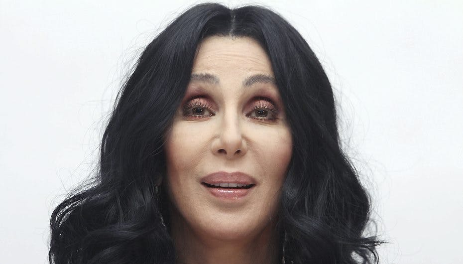 Cher har ikke kigget sig selv i spejlet i 20 år