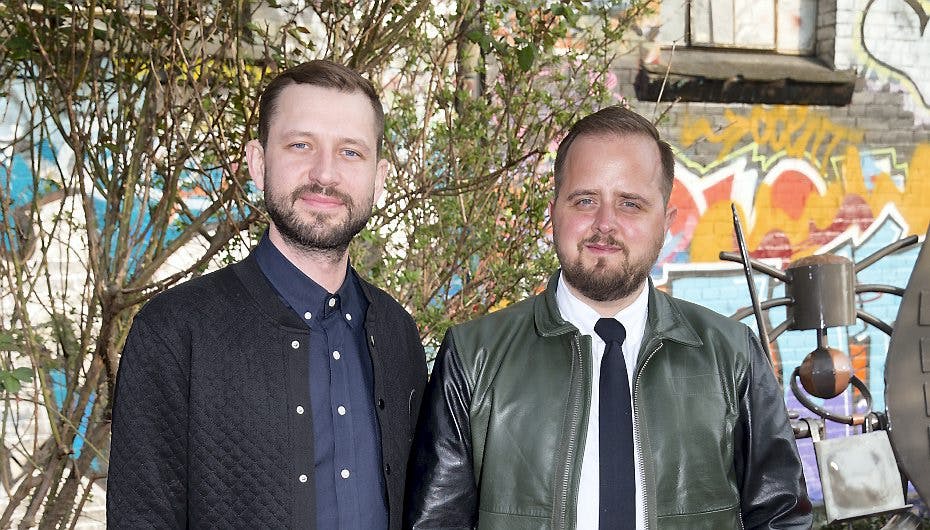 Martin Høgsted og Magnus Millang lod sig fredag aften hylde som årets komikere til Zulu Comedy Galla 2014.