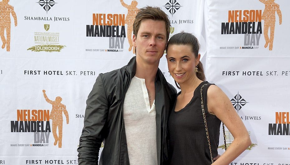 Hans Lindberg er stolt over hustruen, model Jeanette Mackenhauer.