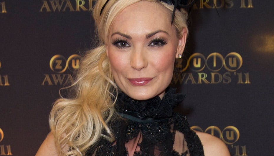 Mascha Vang havde taget de struttende fortrin med for at fjerne fokus fra maven, som hun selv synes er vokset. Og det er ikke, fordi hun er gravid!