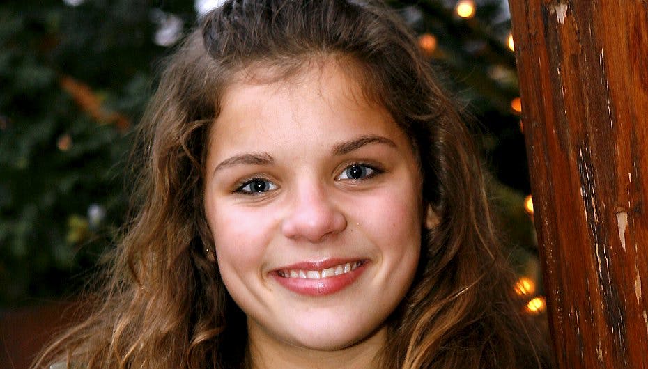 Laura Buhl var 13, da hun lavede "Jul i Valhal". Tre år senere fik hun en spiseforstyrrelse.