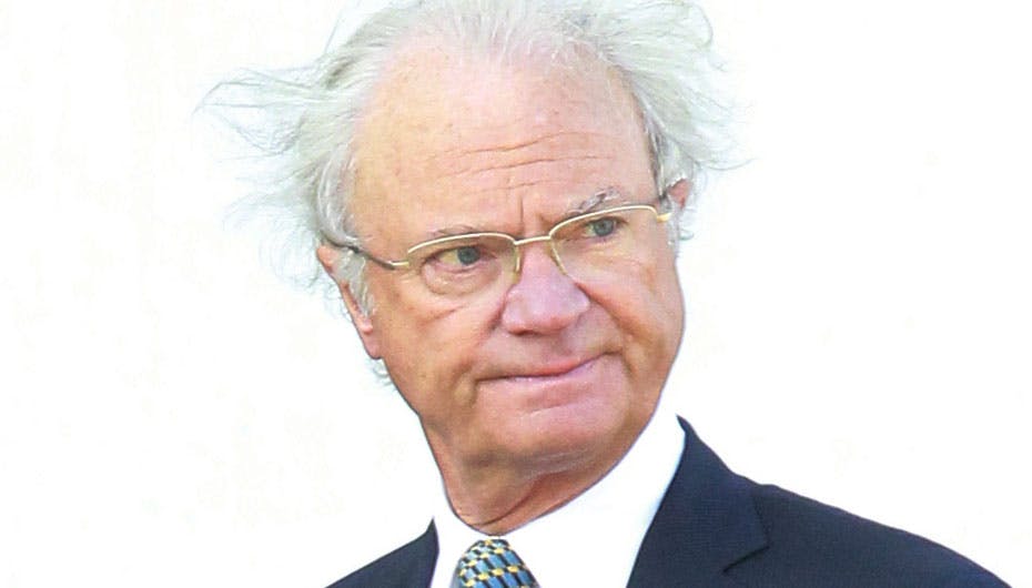 Carl Gustaf benægter, at han nogensinde har sat sine royale fødder på en stripklub