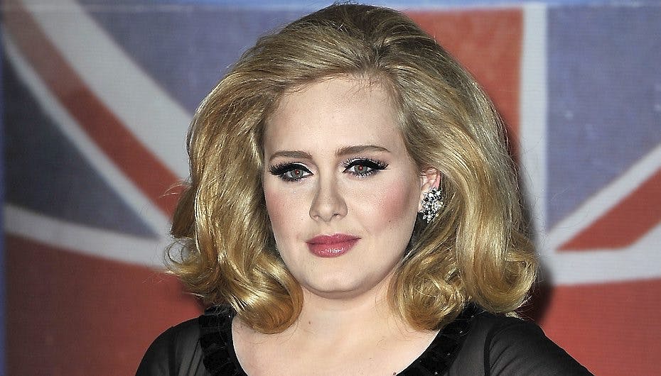 Adele er blevet mor for første gang, men det er ikke alle, der er lige glade.