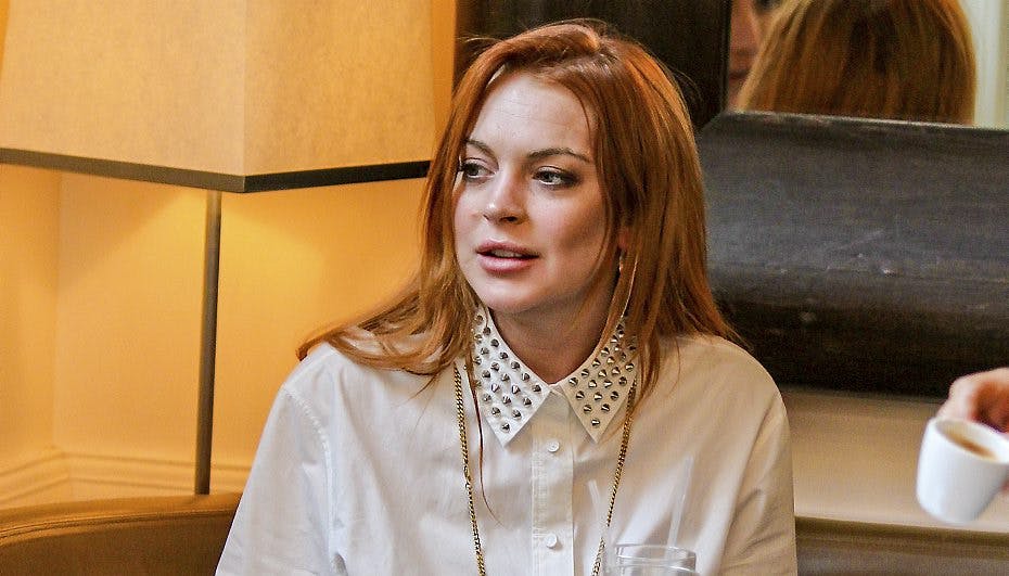 Lindsay Lohan siger, at KODE har opdigtet oplysningerne i interviewet.