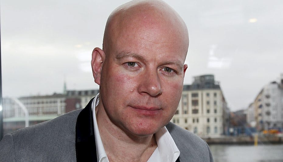 - Jeg passer på mig selv ved at leve det liv, jeg har fået, og mærke kærligheden, siger snart 50-årige Blachman