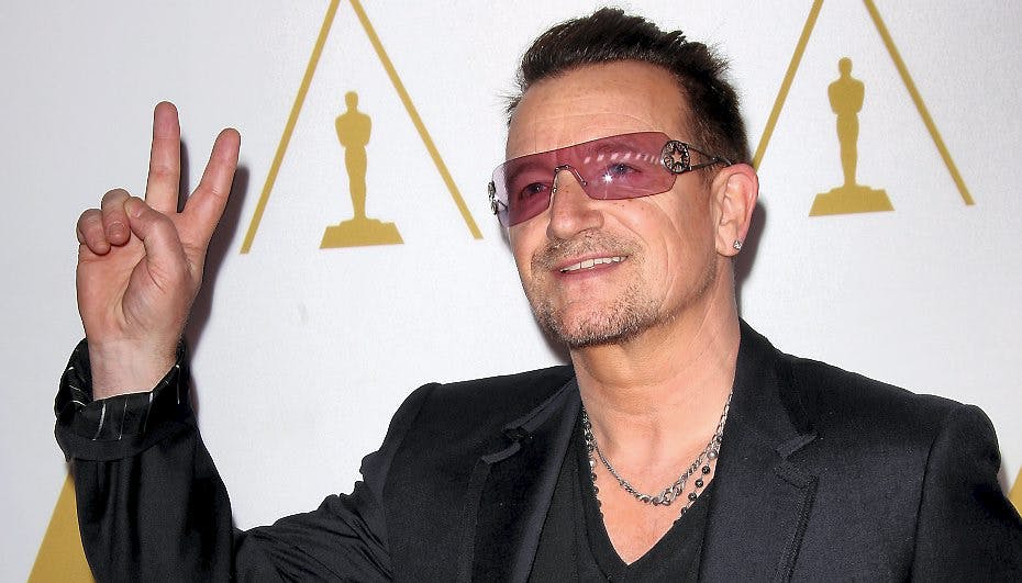 Bonos seng havde en plads på listen med grej hele vejen fra hans hjem i Irland på turneen.