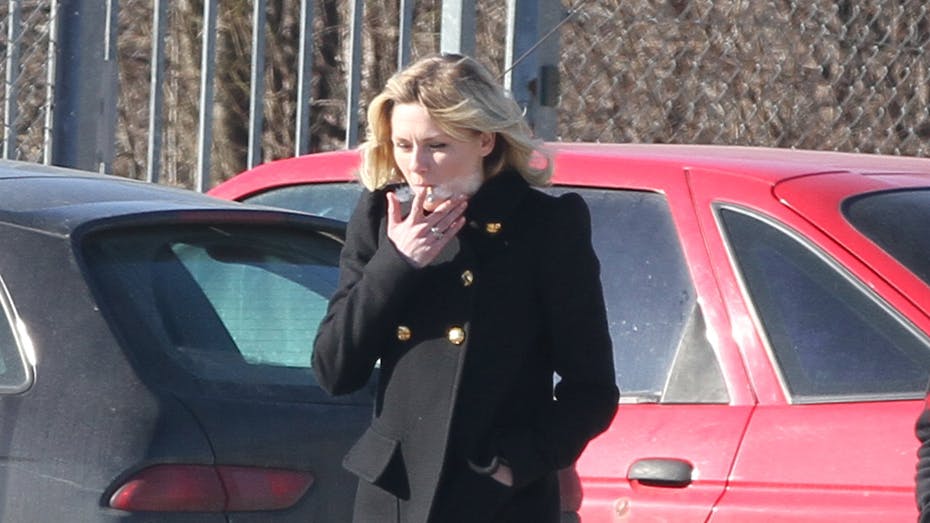 Kirsten Dunst fik sig en cigaret, da hun besøgte Christiana