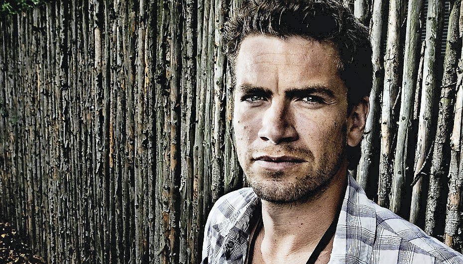 Nikolaj Lie Kaas optræder i den nyeste udgave af Ud & Se.
