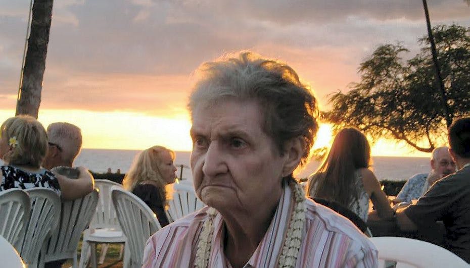 Denne bedstemor var ikke glad for turen til Hawaii