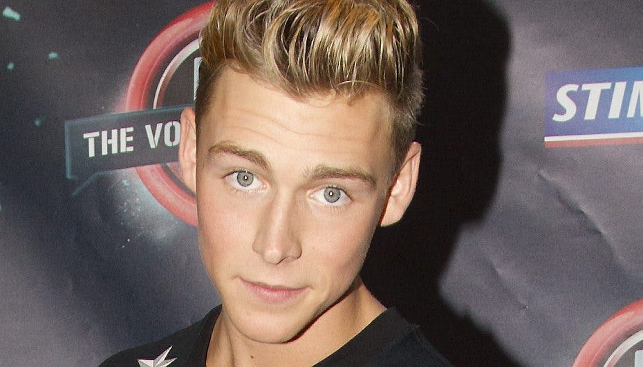 Der bliver med garanti pigehvin og hjerter i brand, når hotte Christopher fredag indtager "Vild med dans".