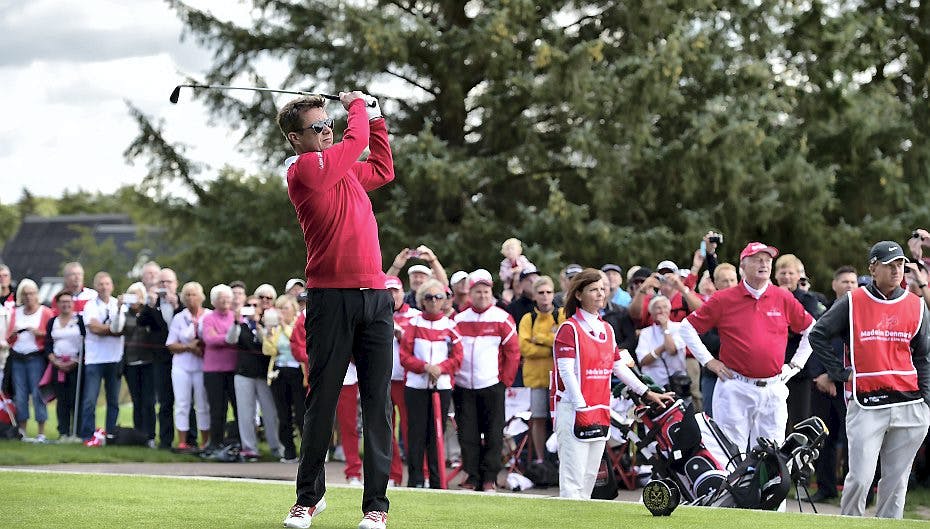 Kronprinsen spillede golf - men slap ikke så heldigt fra det