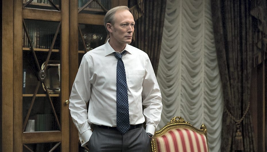 Laray Mayfield, der castede til "House of Cards" fortæller til SE og HØR, at Lars Mikkelsen