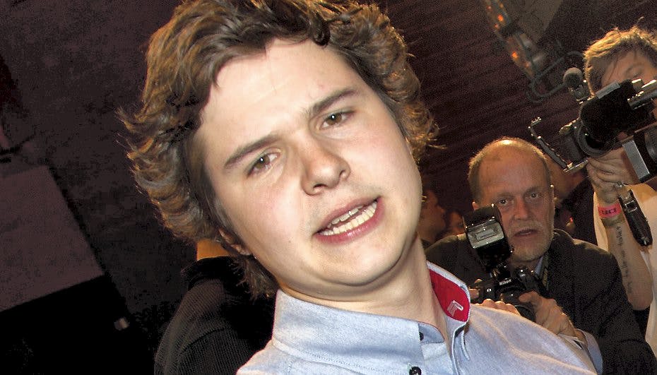 For mange bajere og joints har gjort det af med Lukas' sprøde stemme