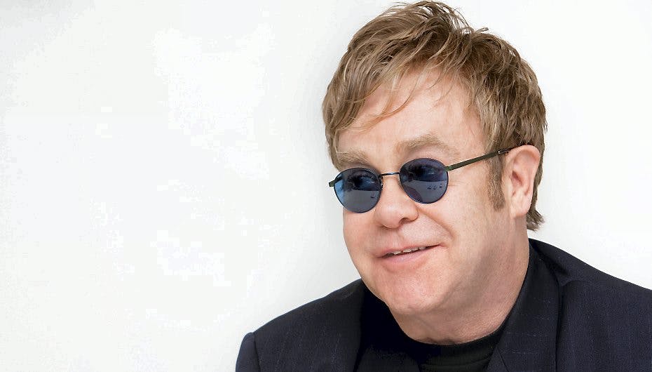 Elton John har tidligere været gift med en kvinde, men i dag er han blevet gift med en mand