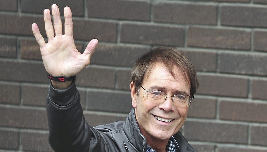 Cliff Richard har i sinde at rense sit eget navn