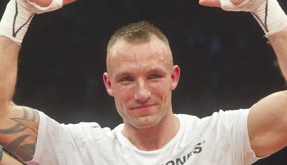 Hvis alt flasker sig, skal 35-årige Mikkel Kessler i ringen den 25. april.