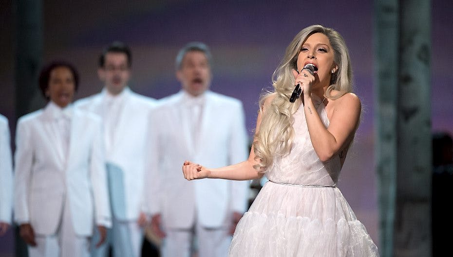 Lady Gagas Oscar-optræden har taget hele verden med storm