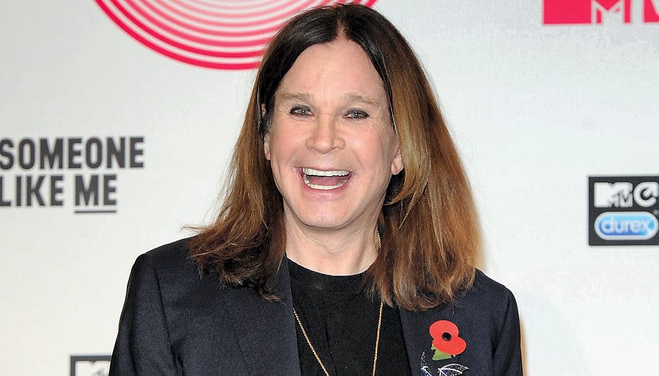 10.000 dollar hev Ozzy Osbourne op ad lommen, da han donerede til børnegruppen Louisville Leopard Percussionist