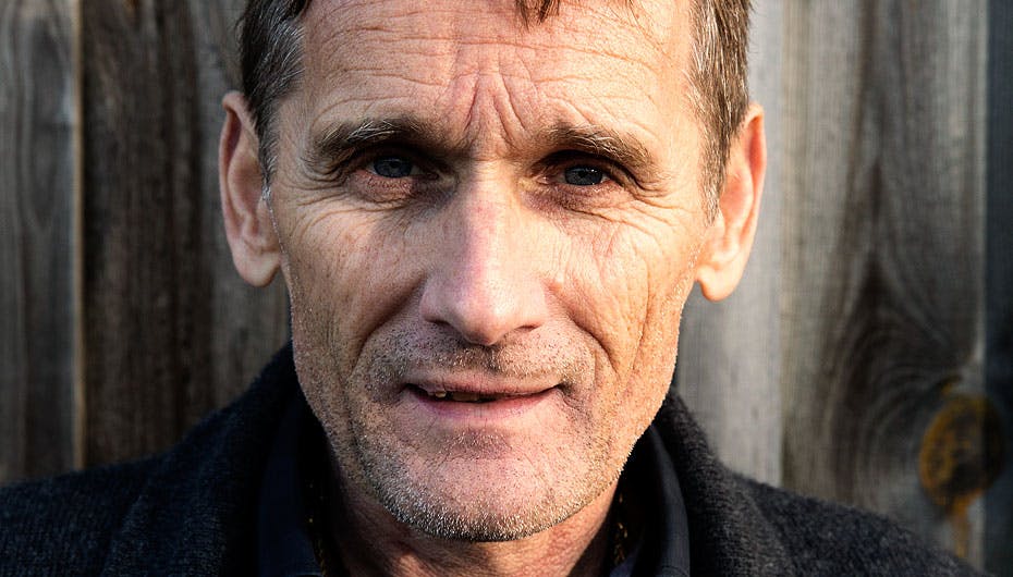 - Jeg har det ikke godt med, at Mads er røget ud, lyder det fra Allan Simonsen, der fredag klarede sig igennem endnu en runde "Vild med dans".