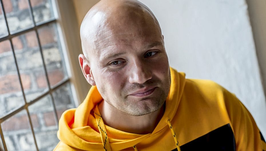 Selv om han virker cool udadtil, har Clemens ikke altid haft det godt indeni