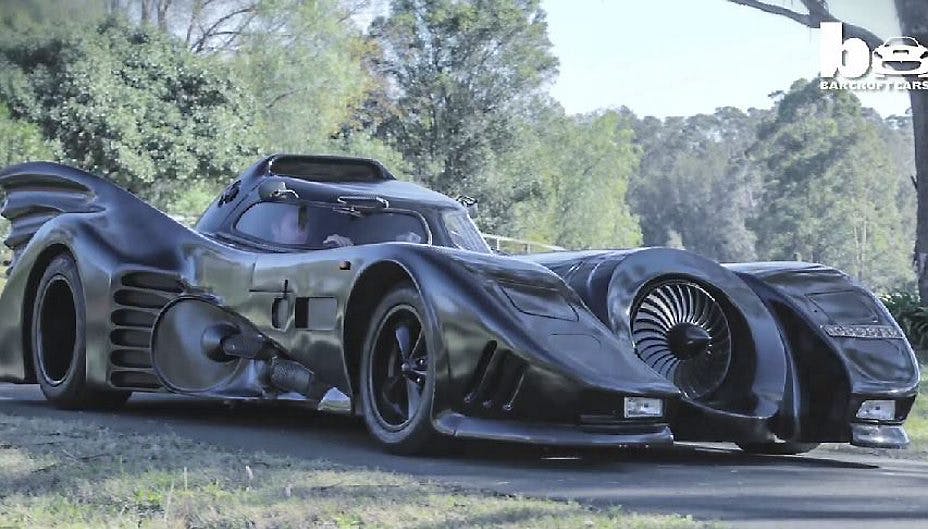 Zacs seje Batmobil, som han bruger til at opfylde døende børns sidste ønske.