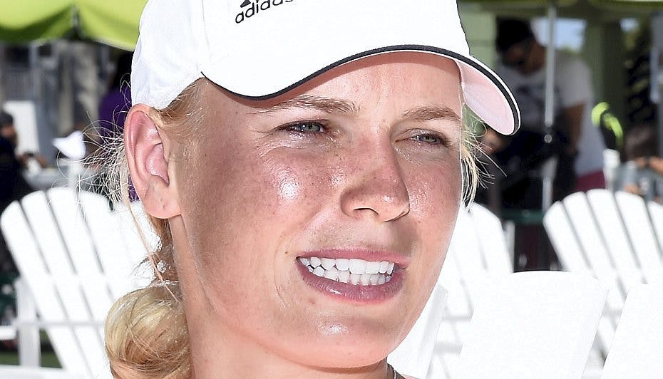 Caroline Wozniacki hylder Steven Gerrard på Twitter.