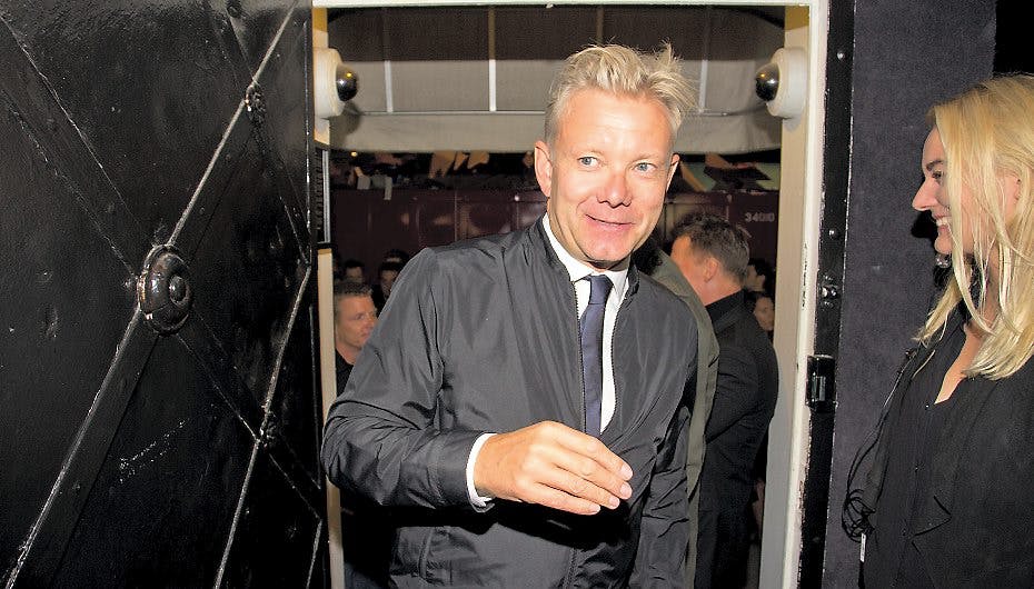 Casper Christensen er godt tilfreds med sit firma, der har givet ham 5,8 millioner kroner sidste år.