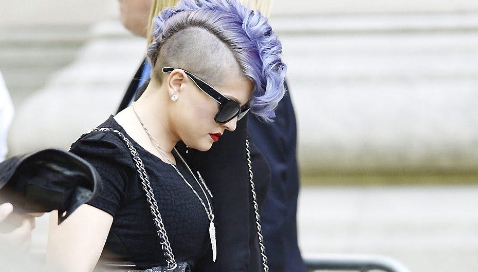 Kelly Osbourne ankommer til en mindehøjtidelighed i forbindelse med Joan Rivers død.