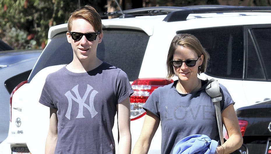 Jodie Foster sammen med sønne Charles.