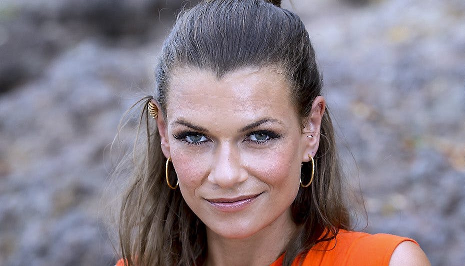 Smukke Rikke Gøransson guider igen seerne gennem realityshowet