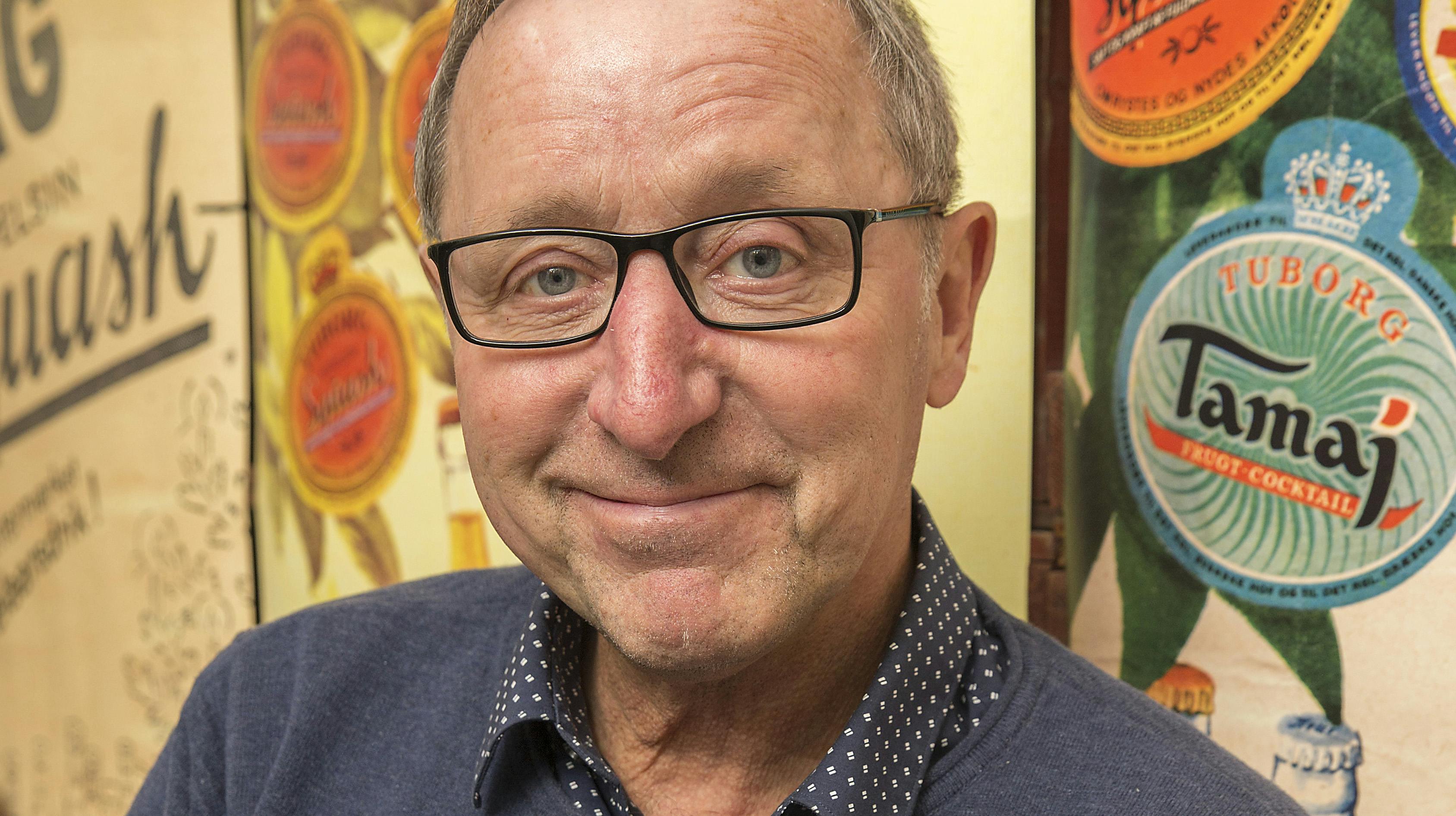 69-årige Finn Nørbygaard slipper nu for havearbejde og kan fremover nyde udsigten til vand og Christiania.