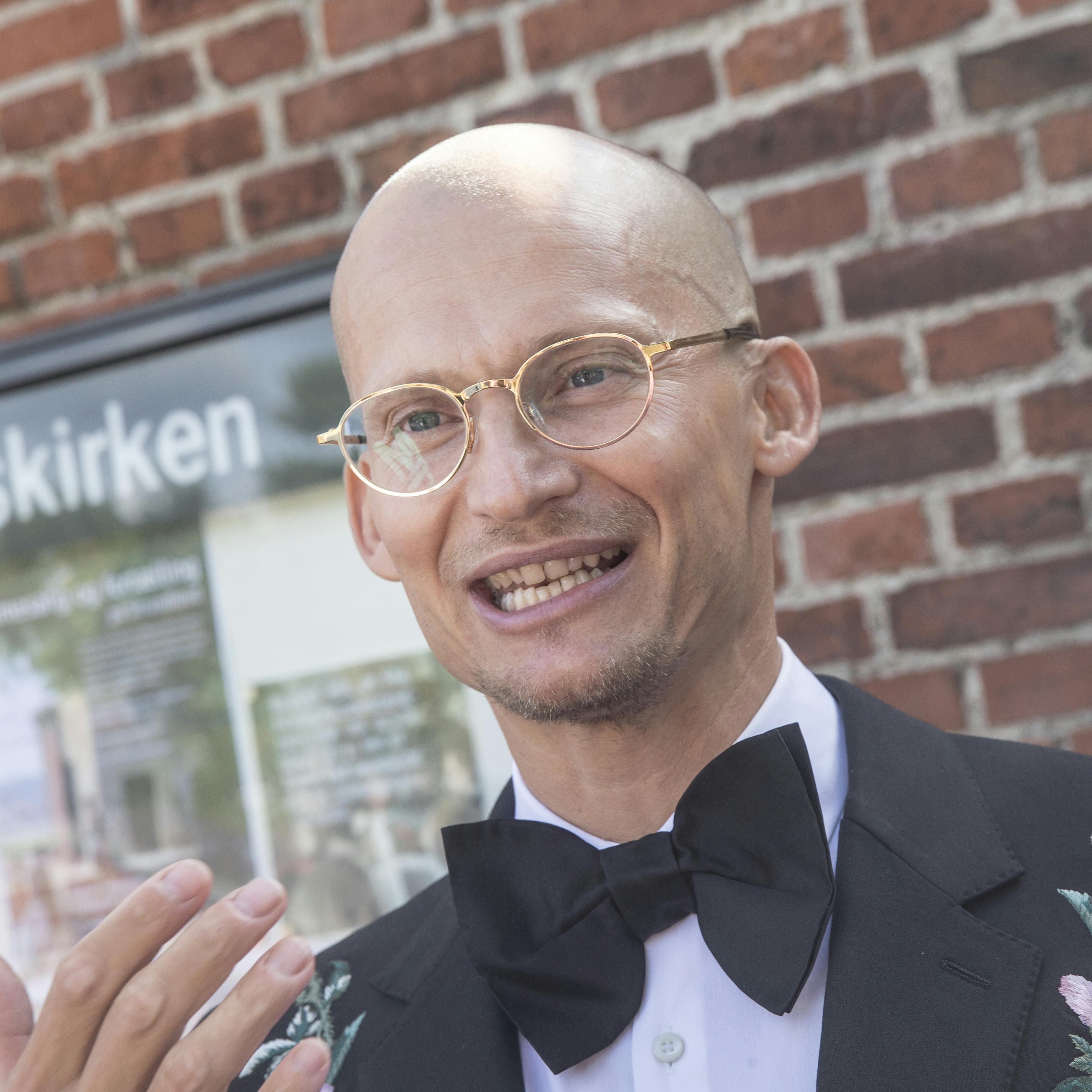 https://imgix.seoghoer.dk/media/article/20180818dm_stadil_og_alice_bryllup_003.jpeg