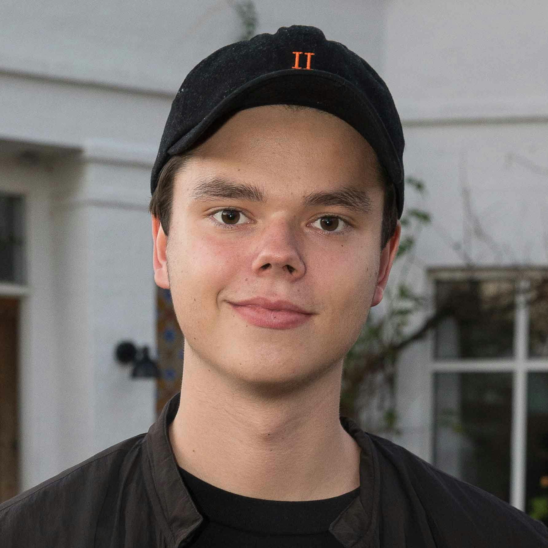 https://imgix.seoghoer.dk/media/article/aargang-0-christian-elhauge.jpg
