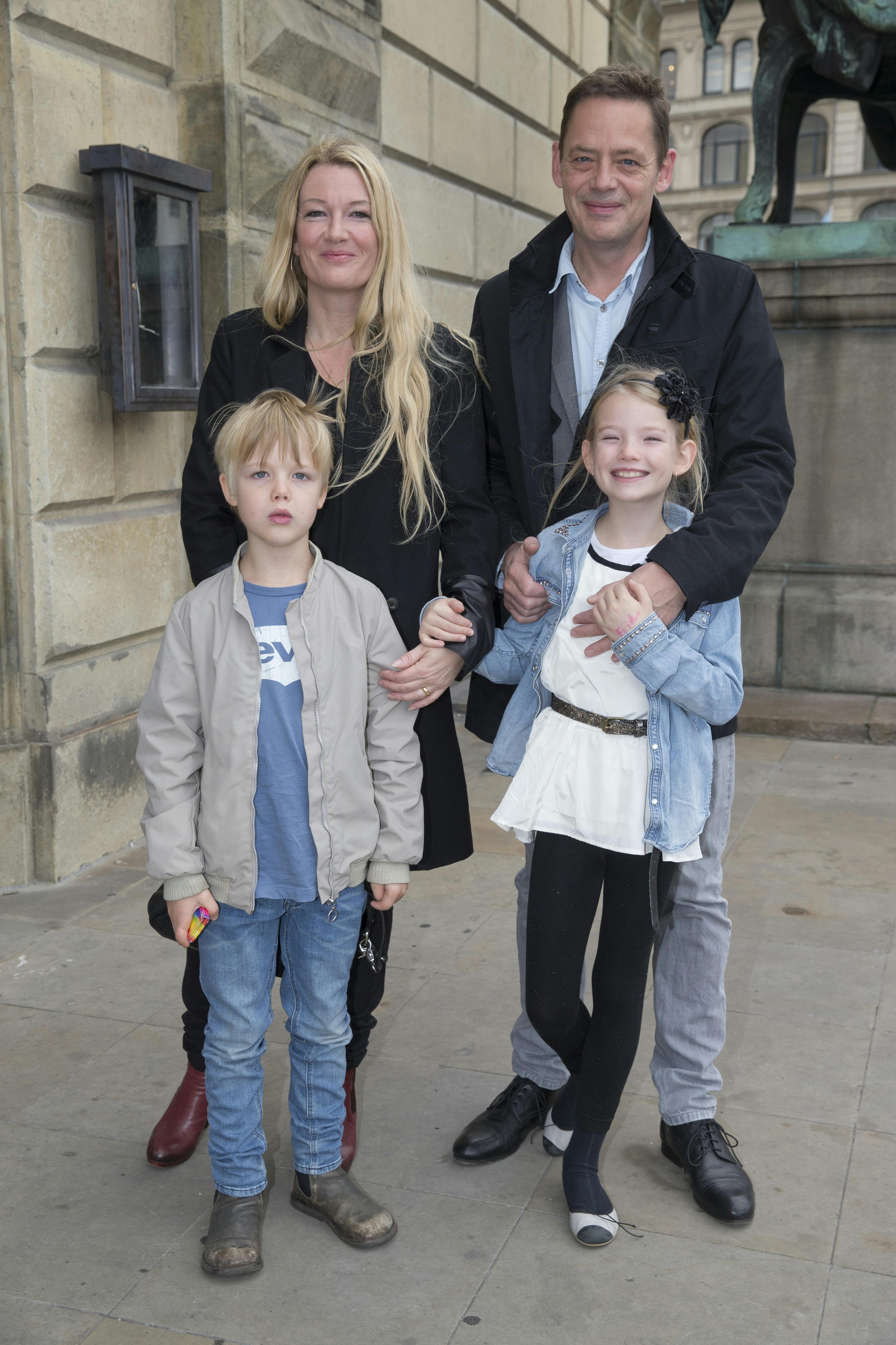 https://imgix.seoghoer.dk/media/article/anne-grethe_bjarup_riis_og_familie.jpg