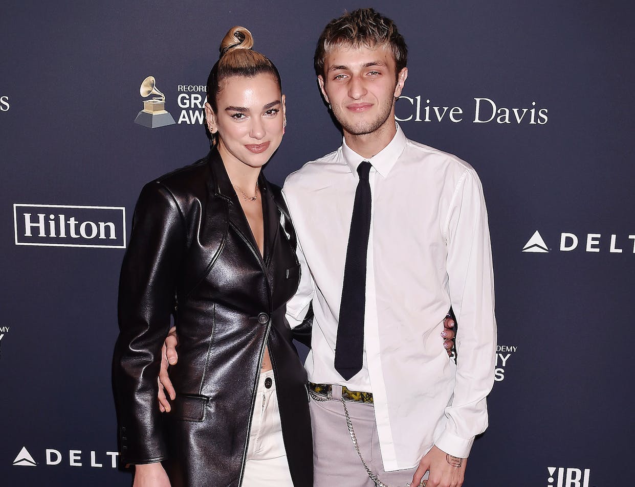 https://imgix.seoghoer.dk/media/article/anwar-hadid-dua-lipa-sh.png