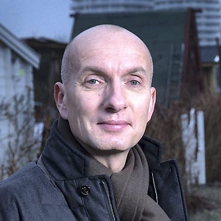 https://imgix.seoghoer.dk/media/article/ask-rostrup-langt-fra-borgen-dr.jpg
