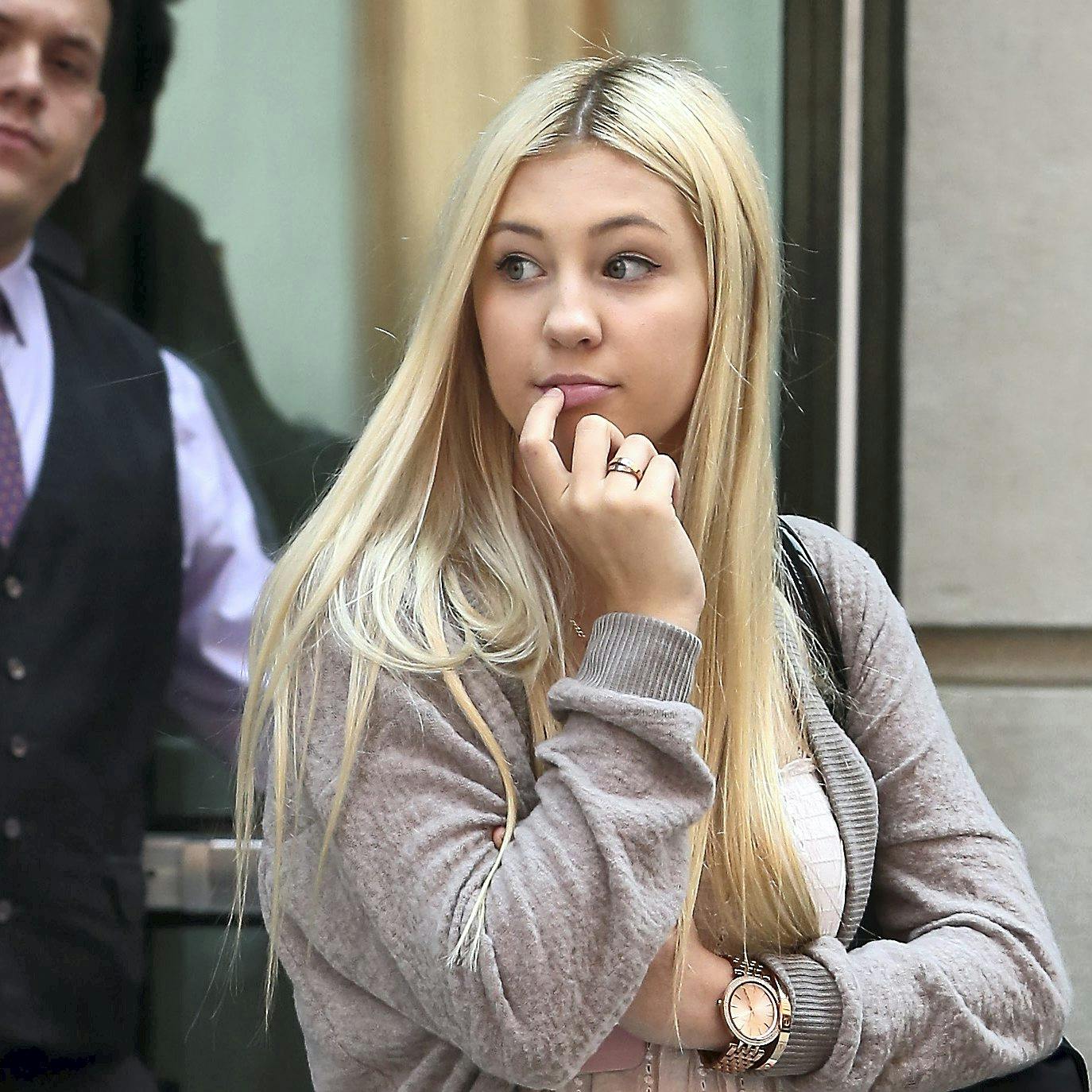 https://imgix.seoghoer.dk/media/article/ava_sambora.jpg