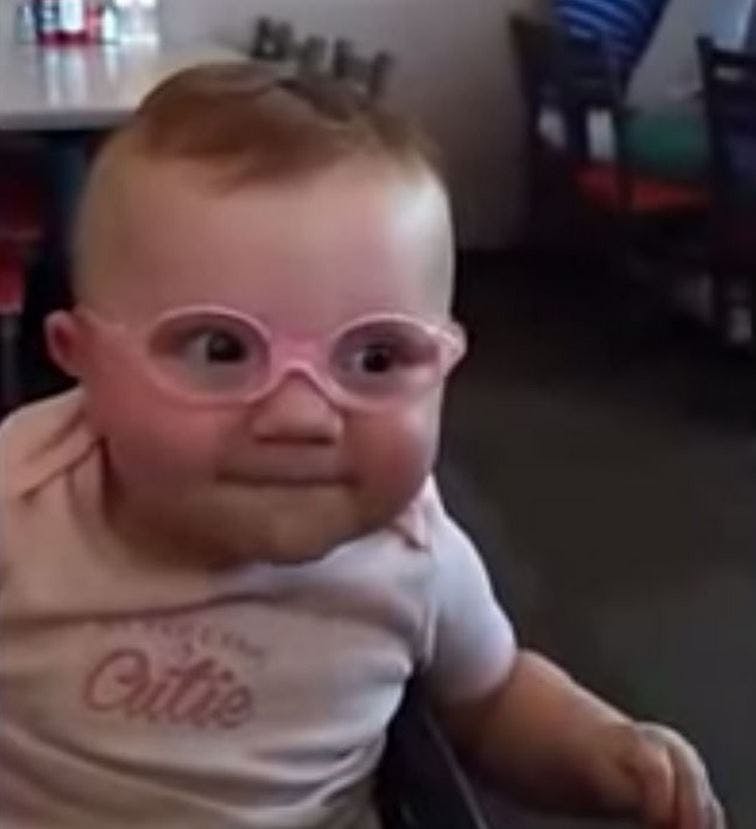 https://imgix.seoghoer.dk/media/article/baby_ser_foraeldre_tydeligt_for_foerste_gang.jpg
