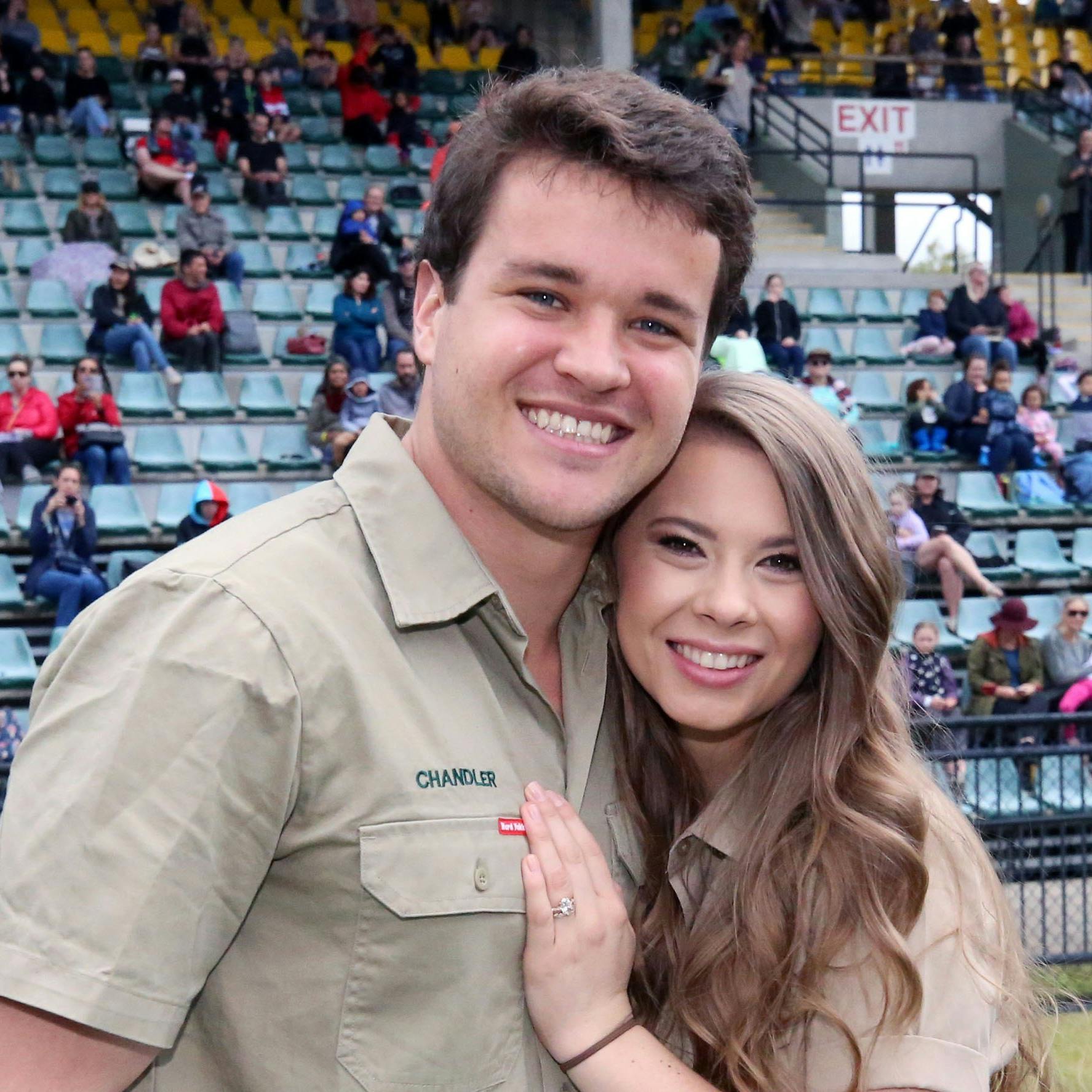 https://imgix.seoghoer.dk/media/article/bindi_irwin_og_chandler_powell.jpg