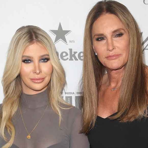 https://imgix.seoghoer.dk/media/article/caitlyn-jenner-sophia-hutch.jpg