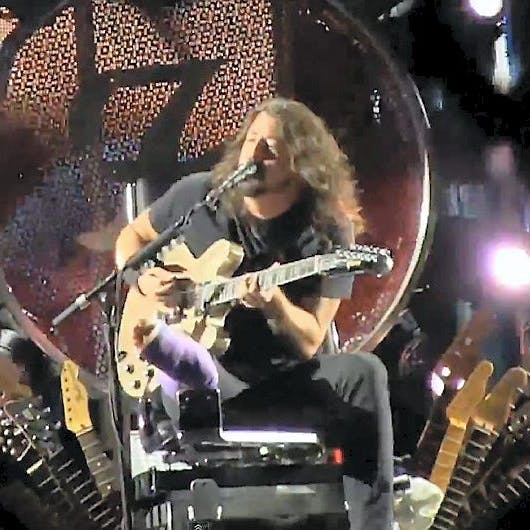 https://imgix.seoghoer.dk/media/article/dave_grohl_trone_-_youtube-_web1.jpg