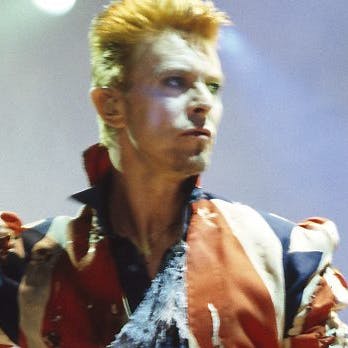 https://imgix.seoghoer.dk/media/article/david_bowie_aop.jpg