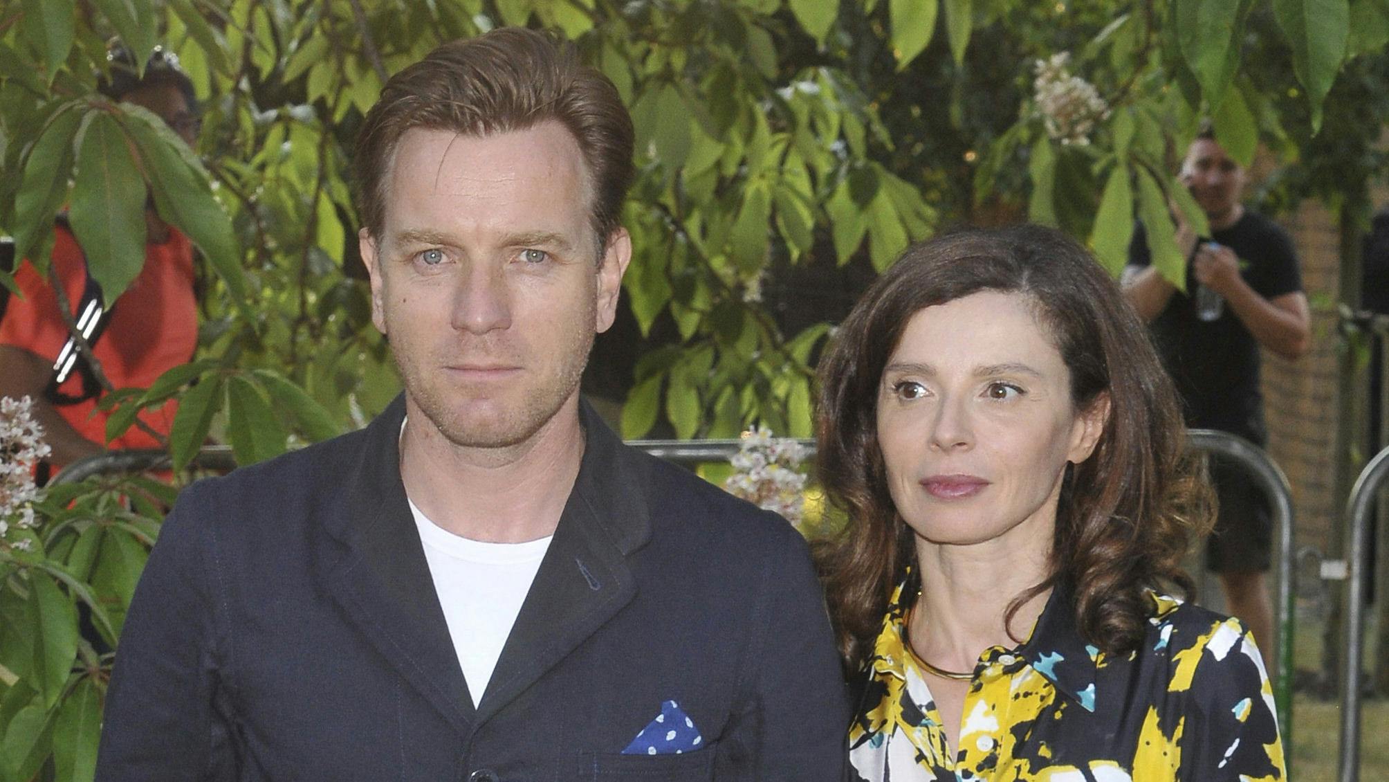 https://imgix.seoghoer.dk/media/article/ewan_mcgregor_og_eve_mavrakis.jpg