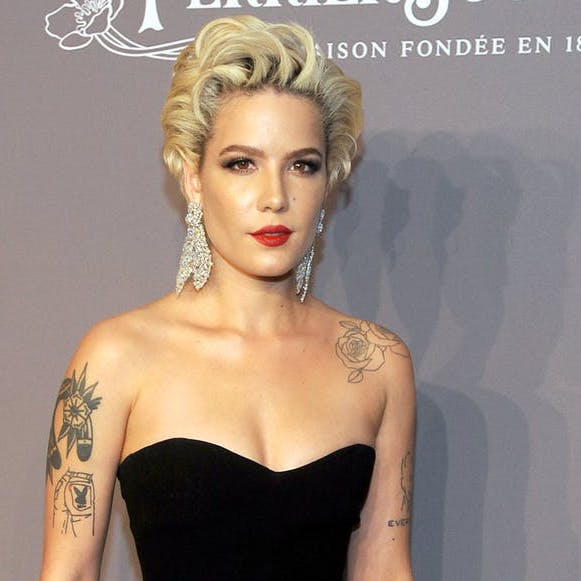 https://imgix.seoghoer.dk/media/article/halsey.jpg