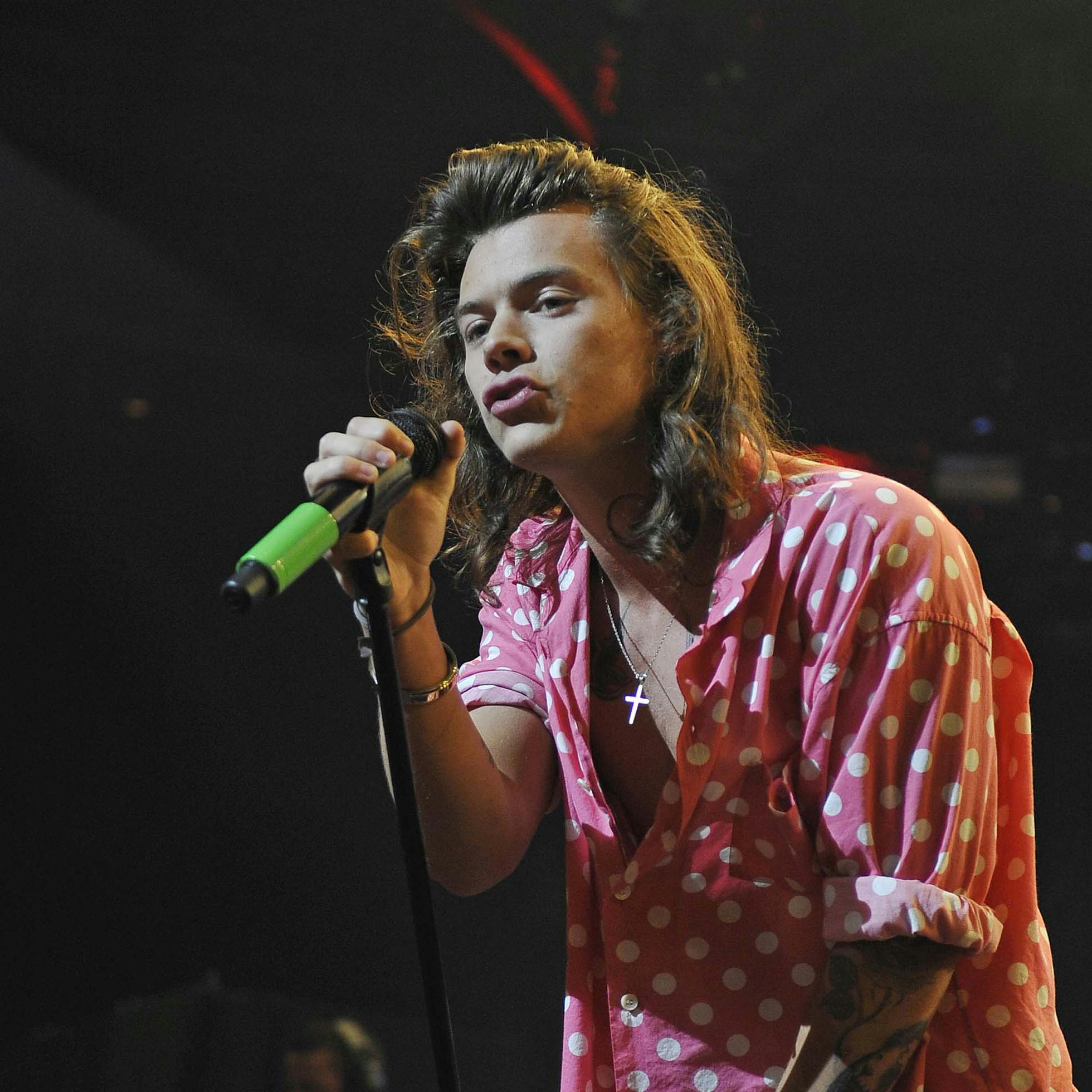 https://imgix.seoghoer.dk/media/article/harrystyles-paascenen.jpg