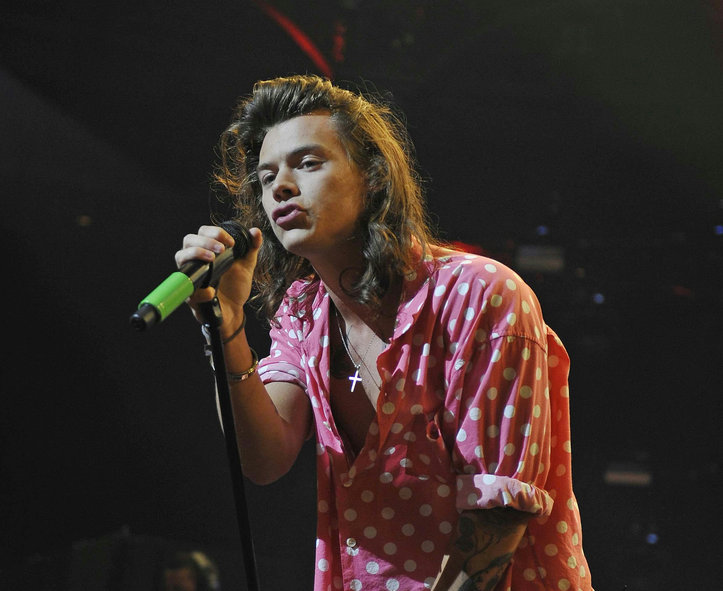 https://imgix.seoghoer.dk/media/article/harrystyles-paascenen.jpg