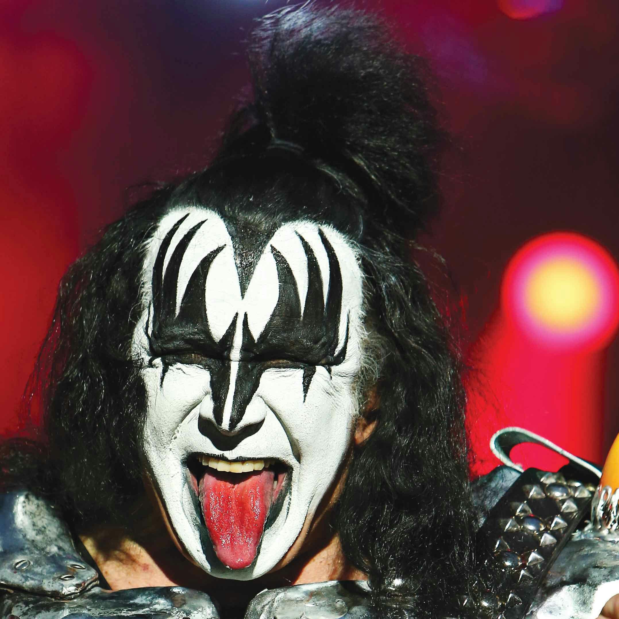https://imgix.seoghoer.dk/media/article/hjemme-hos-gene-simmons-0.jpg